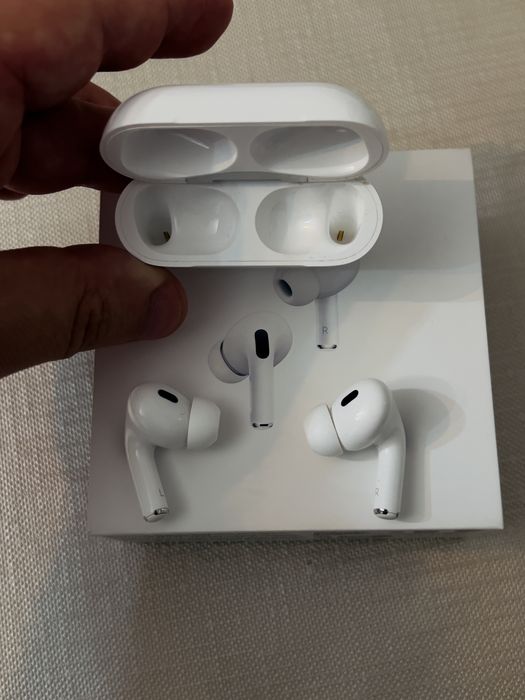 AirPods Pro 2.