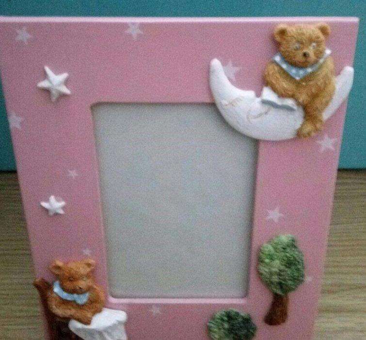 Moldura para quarto de Menina