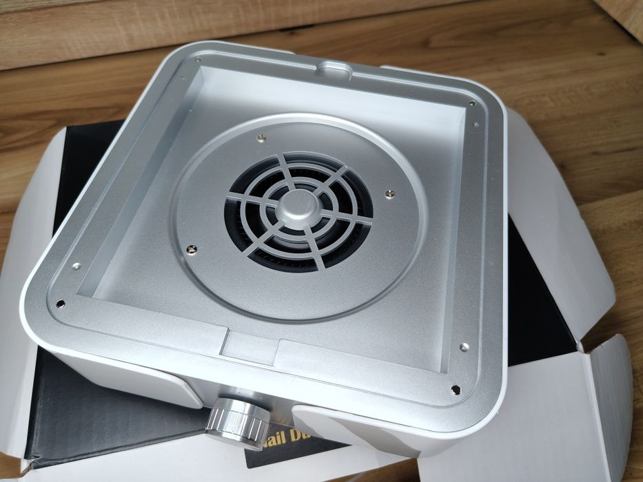 Pochłaniacz pyłu do paznokci / manicure .  Filtry