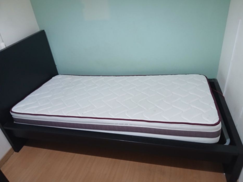 Cama com colchão