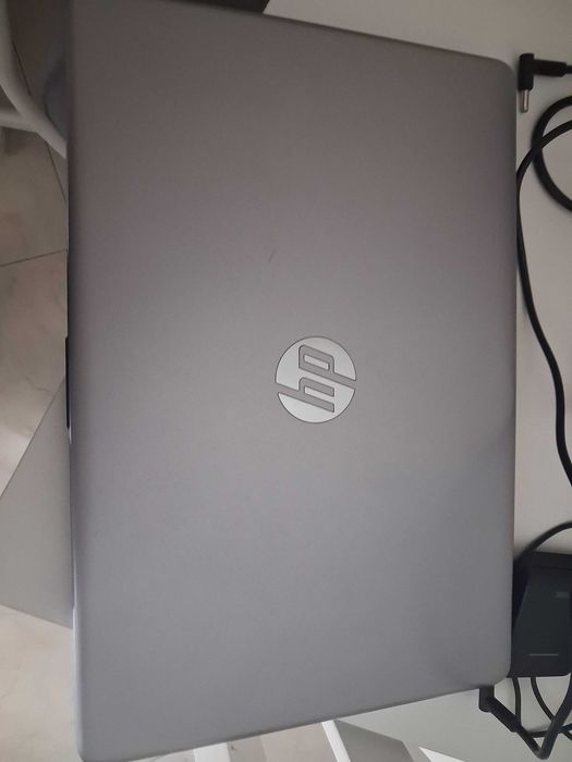 HP Portátil cinzento