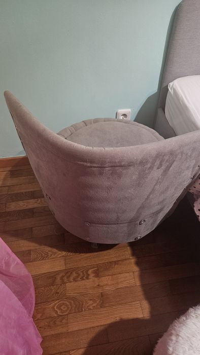 Poltrona feita artezanalmente a medida