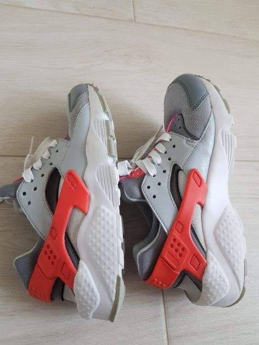 Кросовки Nike Air Huarache 35 розмір 23см