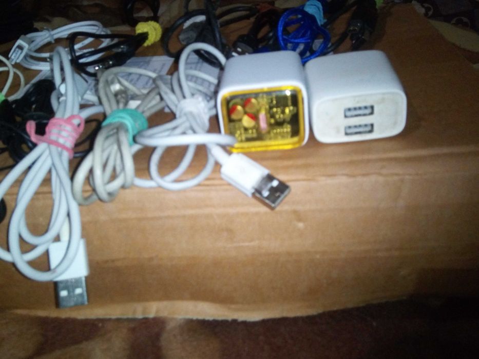 Зарядки мощние фірми Ксеомі,шнури,рабочий телефон.ЛОТОМ!