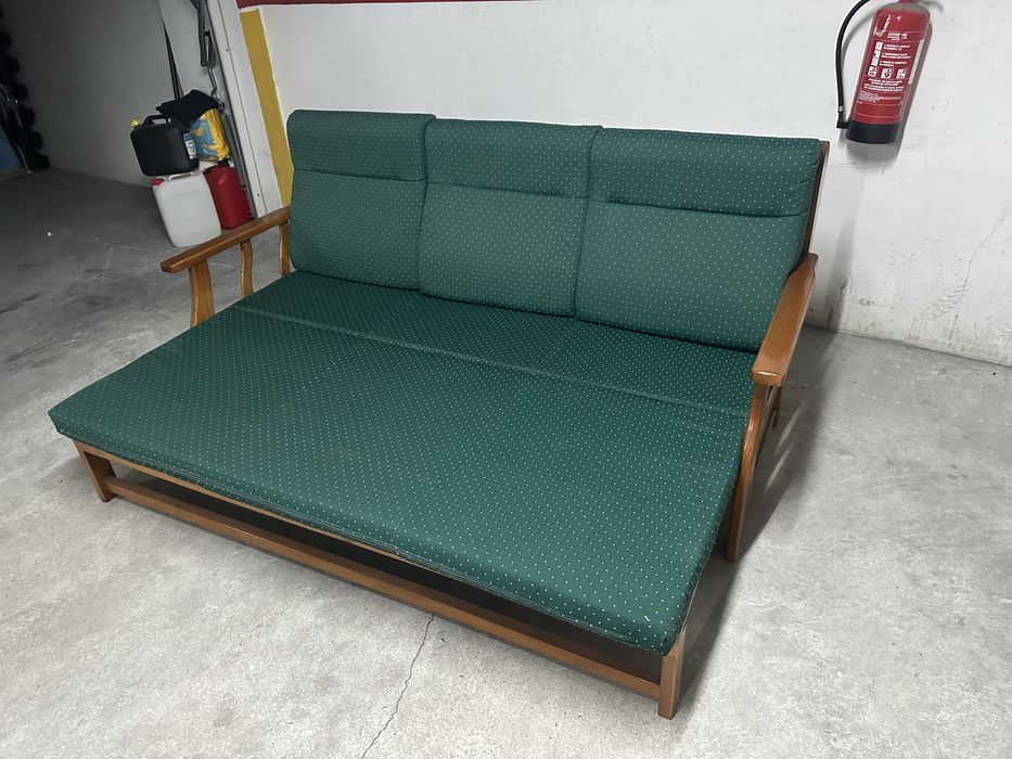 Sofá-cama verde