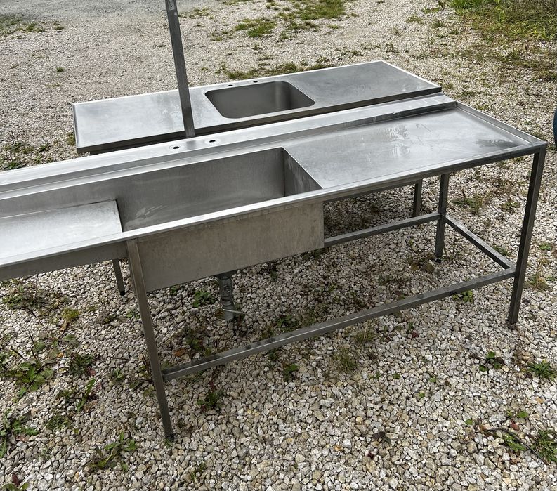 Stoły gastronomiczne ze zlewami ze stali nierdzewnej – 190x65x90 / 215x70x90 cm