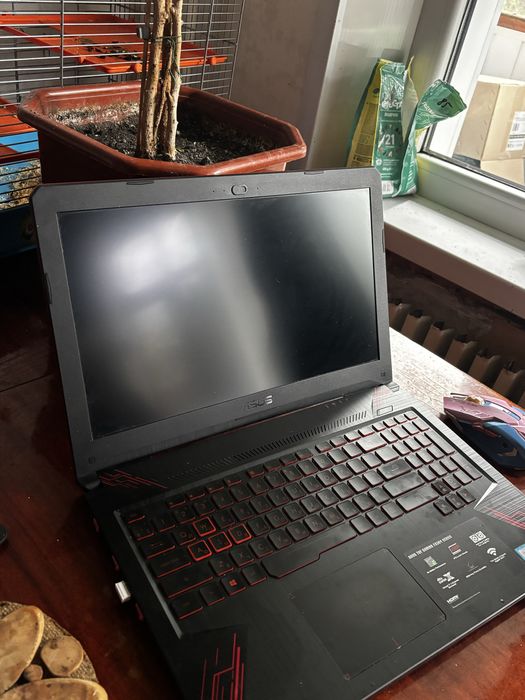 Игровой ноутбук ASUS FX504