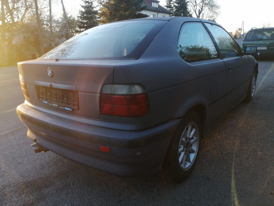 Bmw 318 is compact- drift