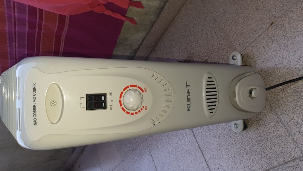 Aquecedor como novo. 9 Barras de aquecimento.