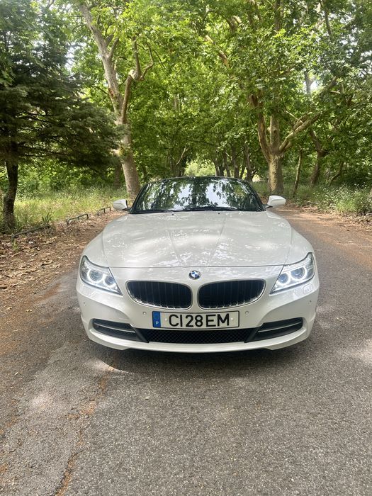 BMW Z4  caixa automatica 8 velocidades