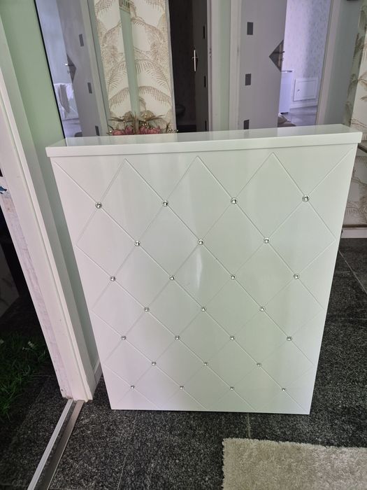 Vende um balcão para estetica  salãos de beleza