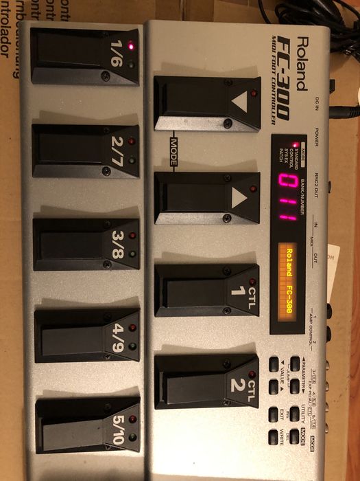 Controlador MIDI Roland FC-300
