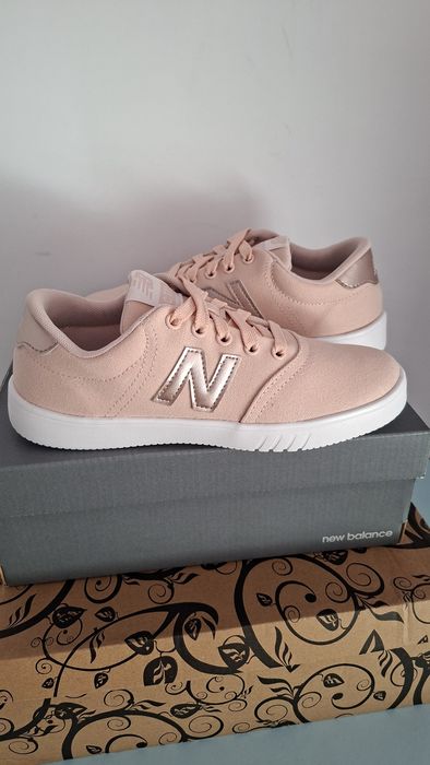 Sneakersy nowe damskie sportowe New Balance Rozmiar 36