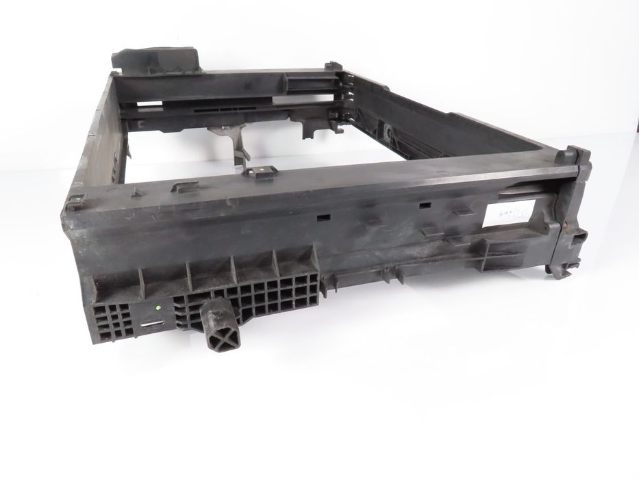 Caixa Dos Radiadores Bmw 5 Ref: 17117573264 / 7603743