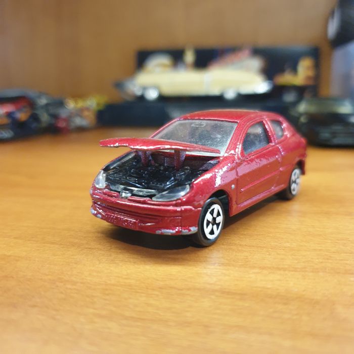 Carros 1/64 Majorette