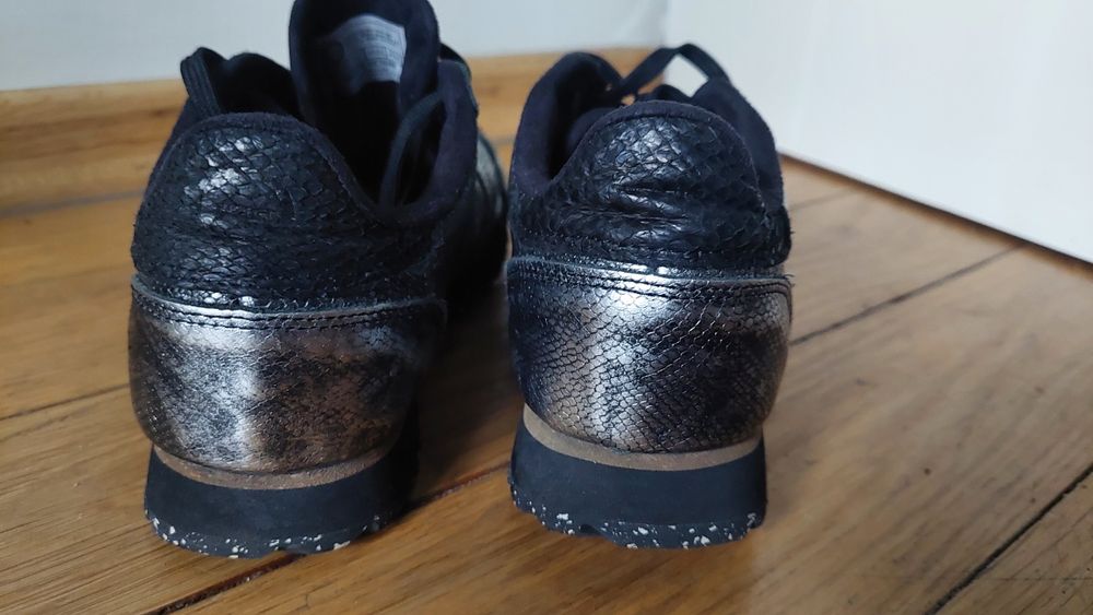 WODEN niesamowite srebrne skórzane sneakersy r.37
