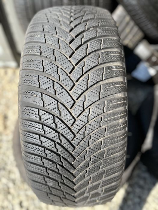 235/50 R19 2 шт. Firestone WinterHawk4