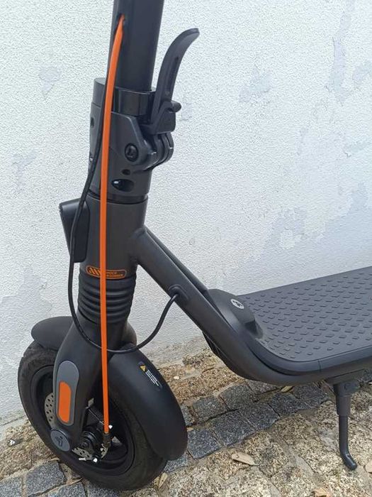 Trotinete Segway-Ninebot KickScooter F2 Pro E