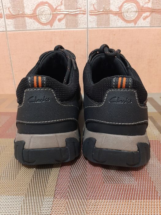 Кросівки Clarks  Waterproof.