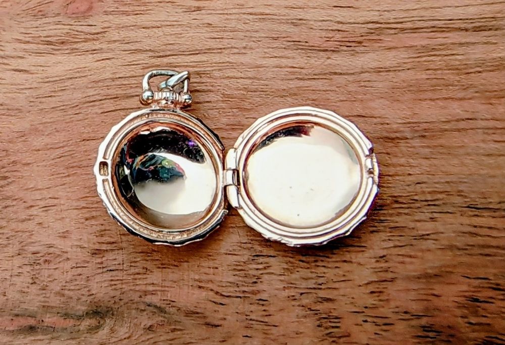 Piękna srebrna zawieszka złocona Srebro