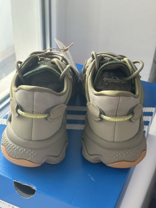 Кросівки унісекс adidas Ozweego