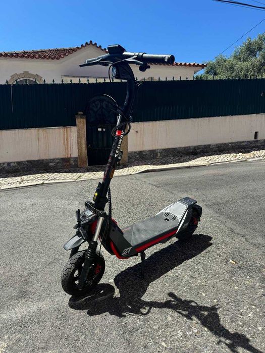 Trotinete Elétrica Segway ZT3 Pro