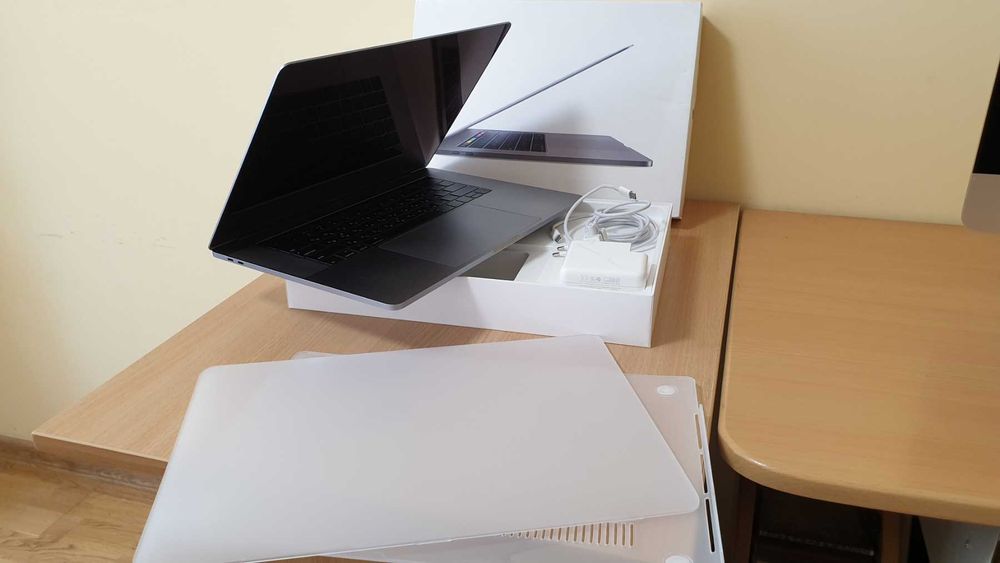 APPLE A1707, 2017, MacBook Pro Retina 15" 16 ОЗУ, 256 SSD