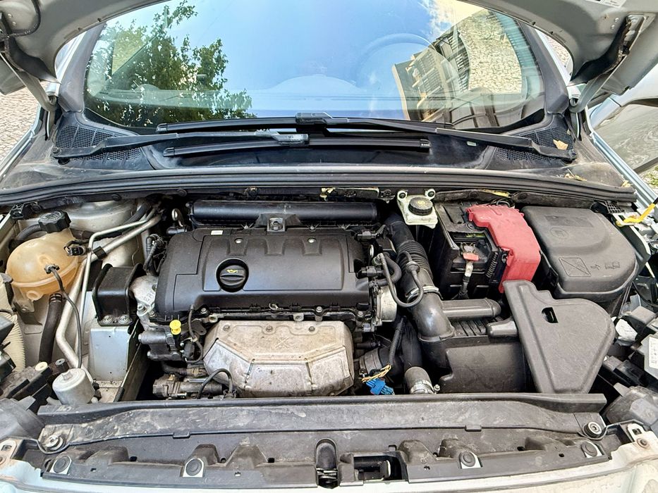 Peugeot 308 — fotografia 10