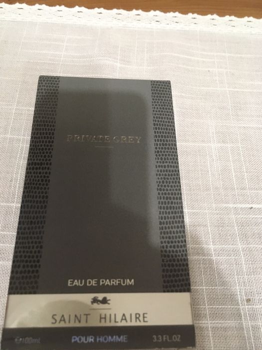 Saint Hilaire Private Grey