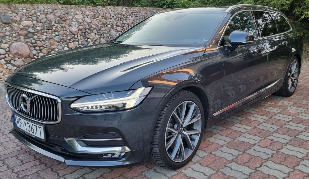 Volvo V90