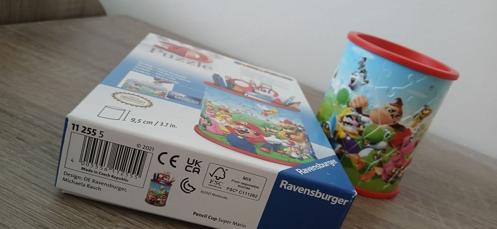 Przybornik na biurko Mario Bros puzzle 3D