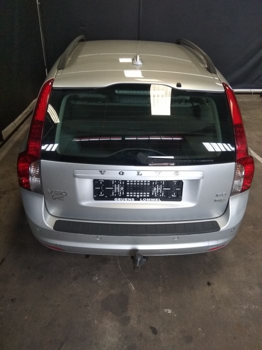 Para peças VOLVO V50 (MW)