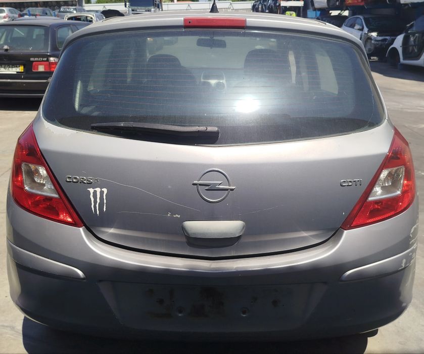 Para peças OPEL Corsa D