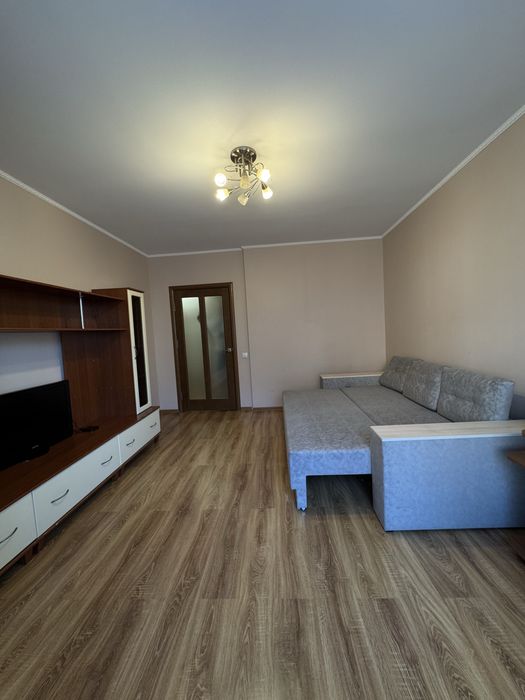 Новобудова в Центрі.Світло Не вимекають