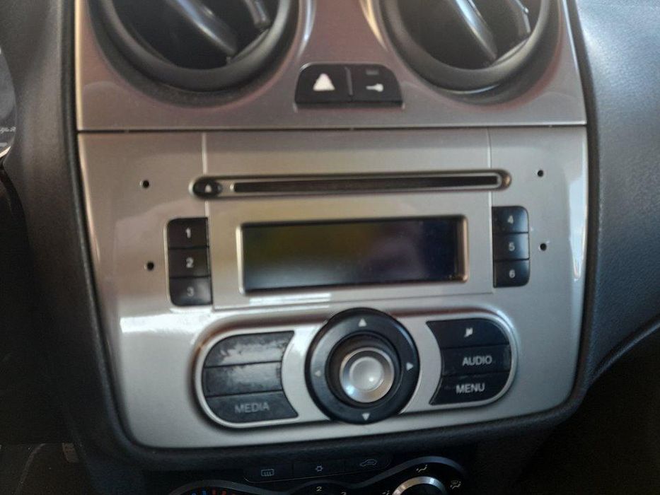 Sistema De Áudio Rádio Cd Alfa Romeo Mito 145