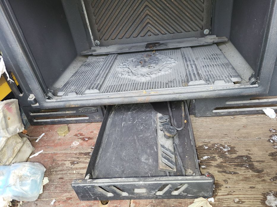 Чавунний камін виробництва Польщі