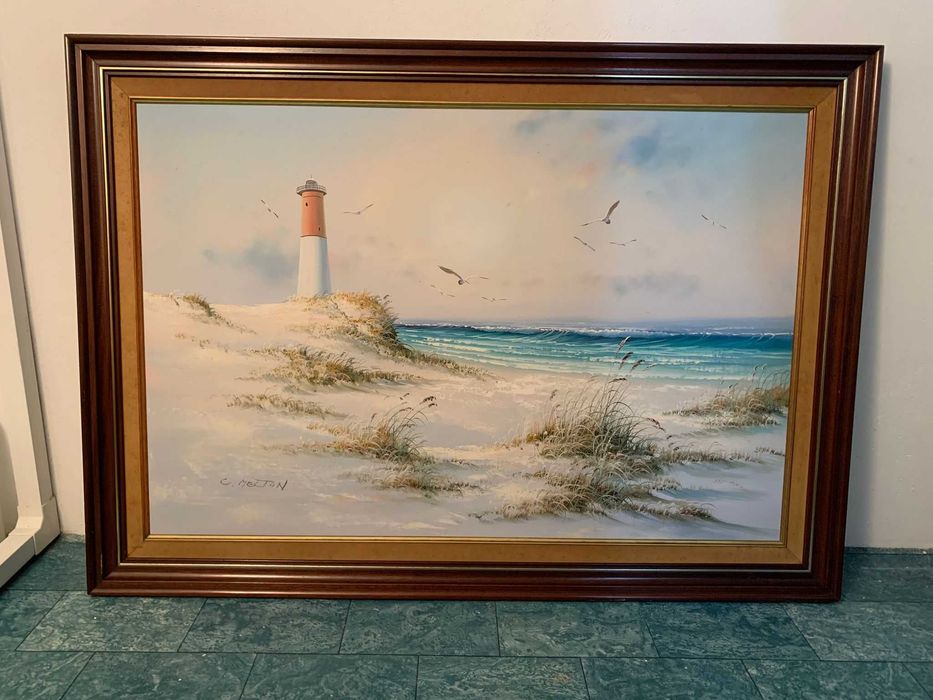 Quadro com moldura em madeira