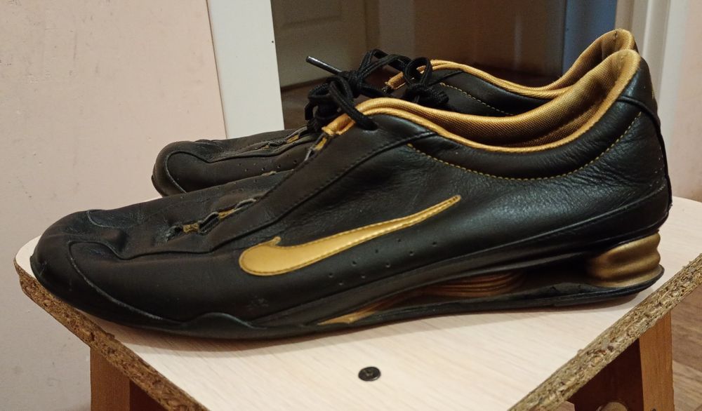 Кроссовки, кеды Nike Shox
