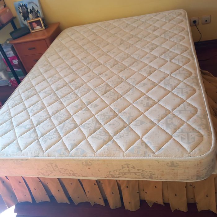 Cama de casal mais colchao