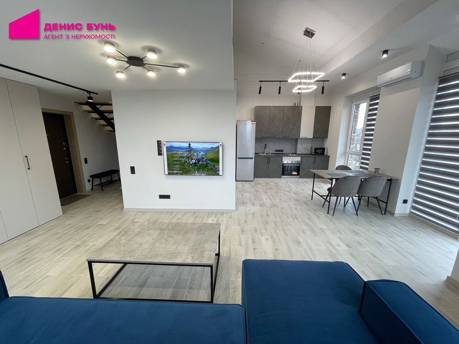 Продам стильную, двухуровневую квартиру в центре города