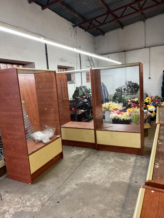 Meble sklepowe Lady regaly witryny sklepowe space wall