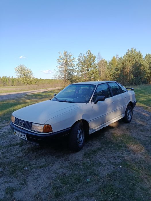Продам Audi 80 1.6 бензин