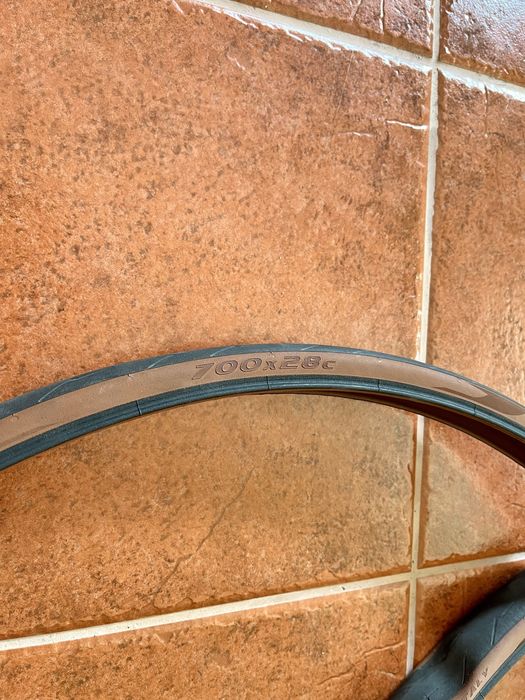 Pneus Pirelli P Zero   700x28.