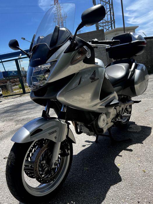 Honda Deauville 700 NT VA – 2012 | 15.917 kms | EXCELENTE ESTADO