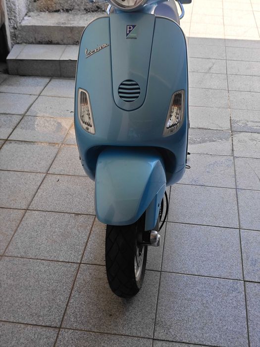 Piaggio Vespa LX 50 (2008) – Apenas 4.570 km