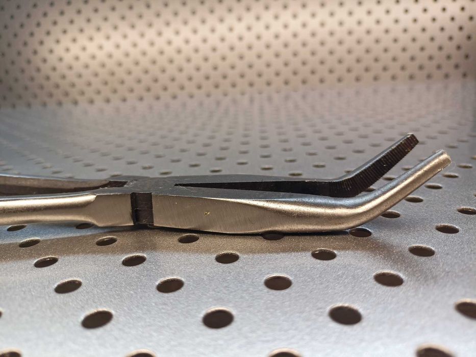 Szczypce wydłużone Cr-V wygięte 45° 275mm szczypce długie 45° wygięte