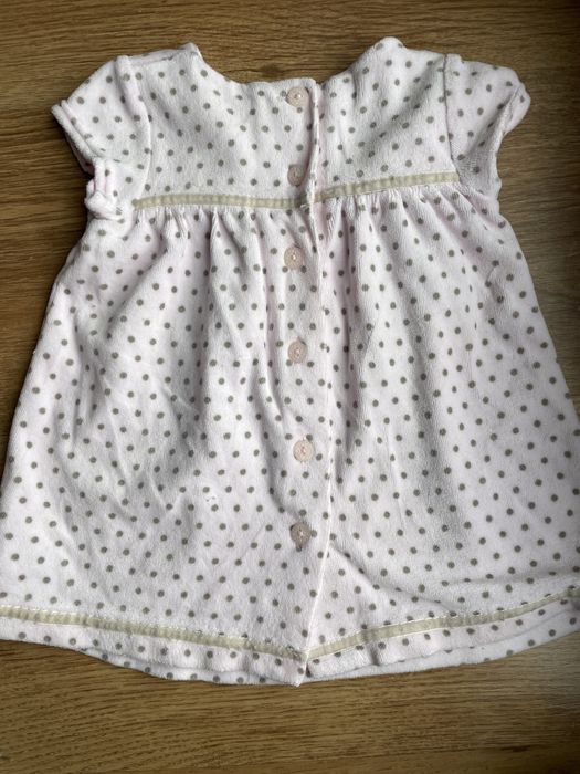Sukienka w kropeczki