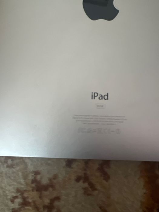 Apple iPad 32Gb. Uszkodzony