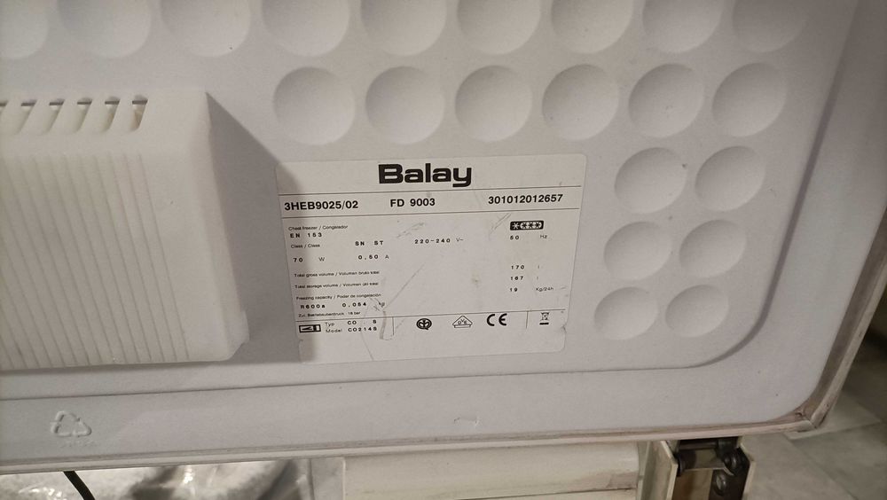 Arca congeladora Balay, modelo 3HEB9025/02.