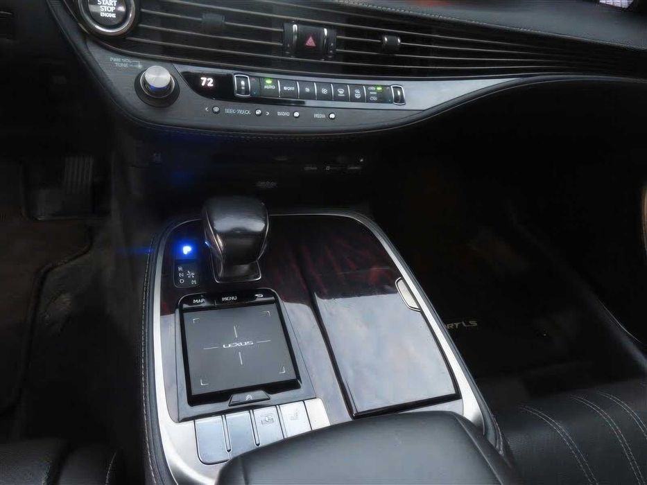 Lexus LS 500 F Sport      2019